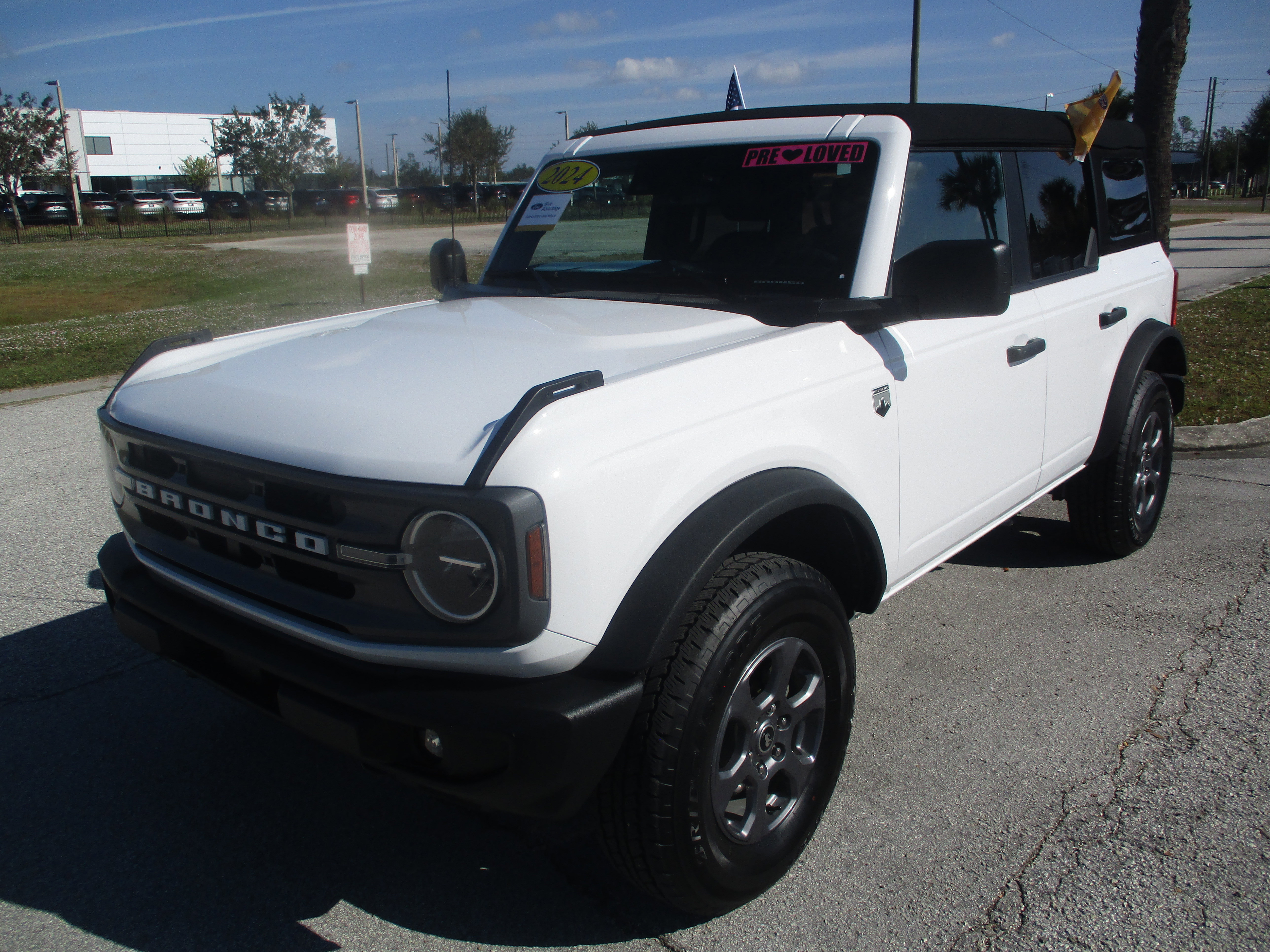 Certified 2024 Ford Bronco Big Bend image 3