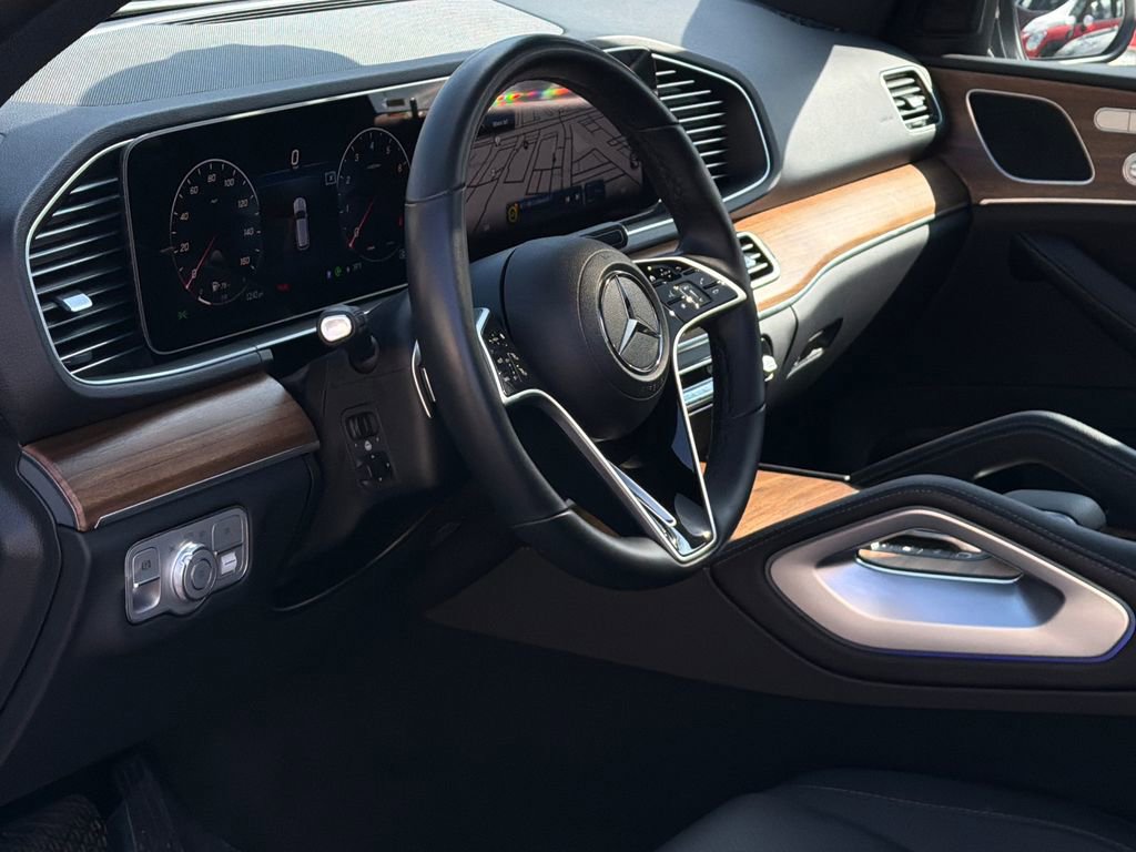 Used 2025 Mercedes-Benz GLE 350 4MATIC image 16