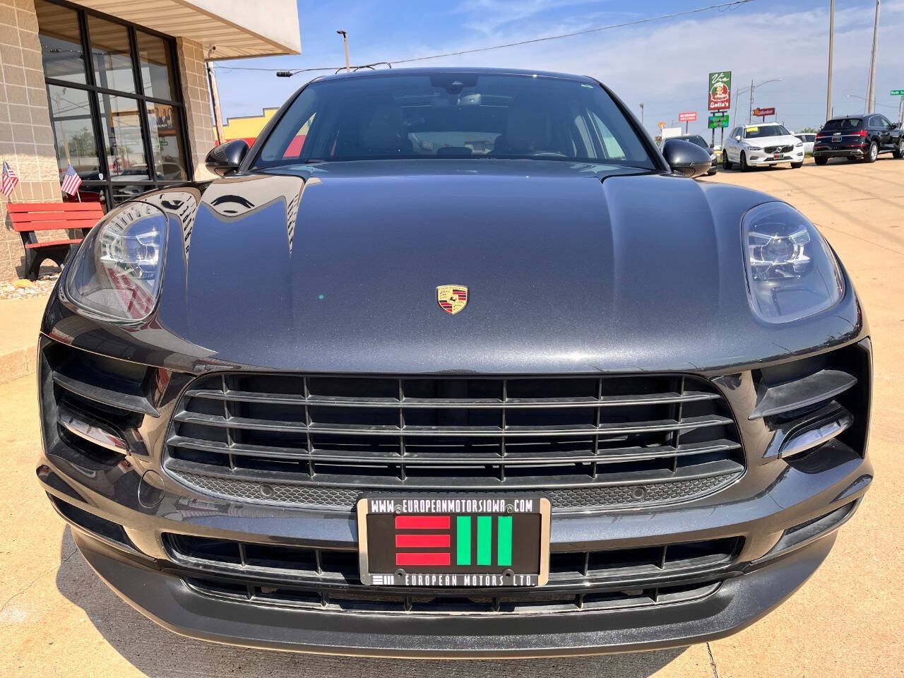 Used 2021 Porsche Macan AWD/4WD image 7