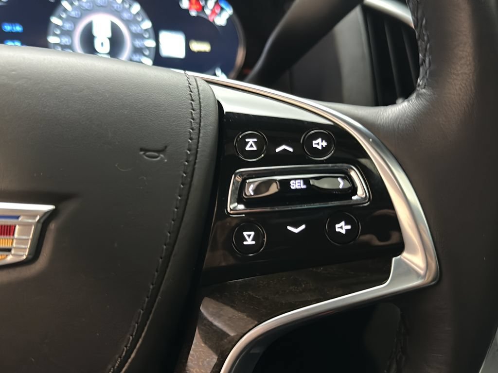 Used 2020 Cadillac Escalade Platinum AWD/4WD image 30