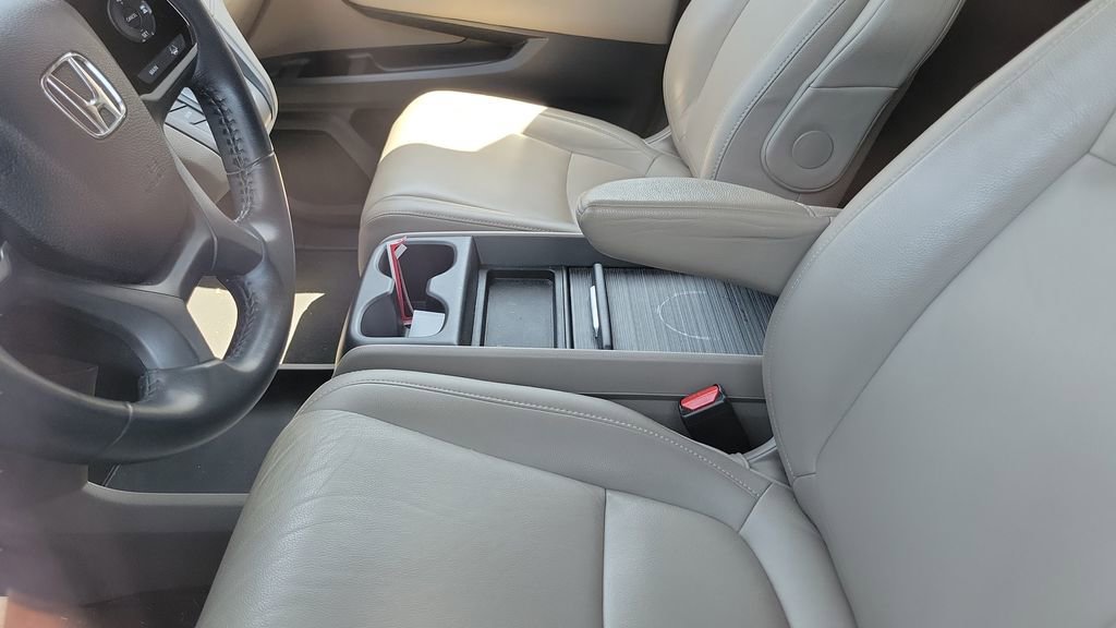 Used 2019 Honda Odyssey EX-L image 3