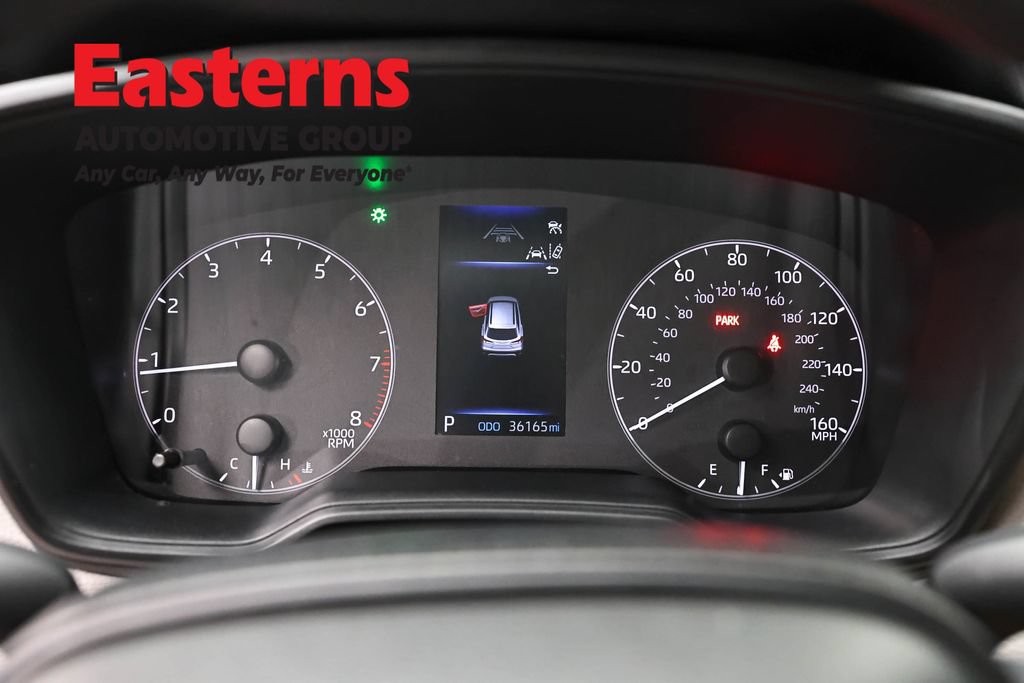 Used 2023 Toyota Corolla Cross L AWD/4WD image 17