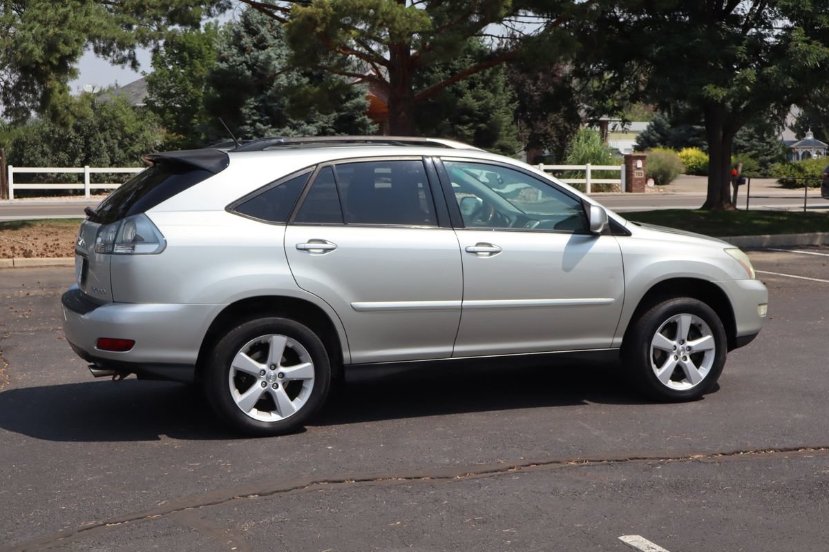 Used 2004 Lexus RX 330 AWD w/ Premium Plus Pkg image 4