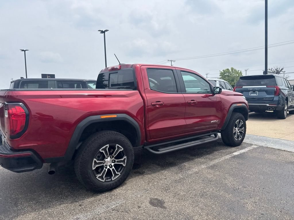 Used 2025 GMC Canyon AT4 w/ Technology Plus Package AWD/4WD image 5