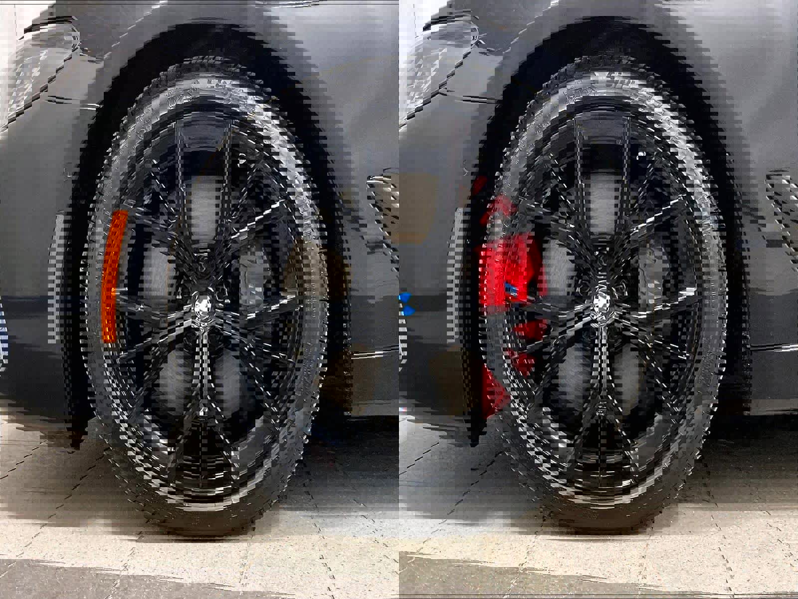 Used 2022 BMW M550i xDrive w/ Executive Package image 7