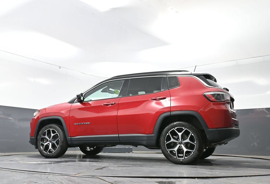 Used 2025 Jeep Compass Limited AWD/4WD image 55