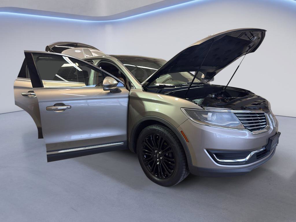 Used 2016 Lincoln MKX Reserve w/ Climate Package AWD/4WD image 7