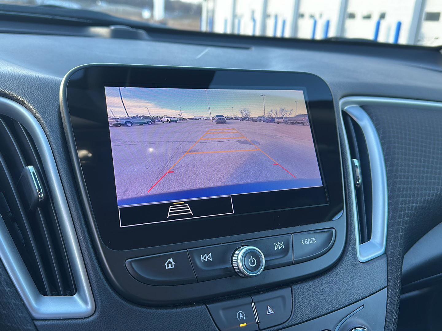 Used 2024 Chevrolet Malibu LT image 34