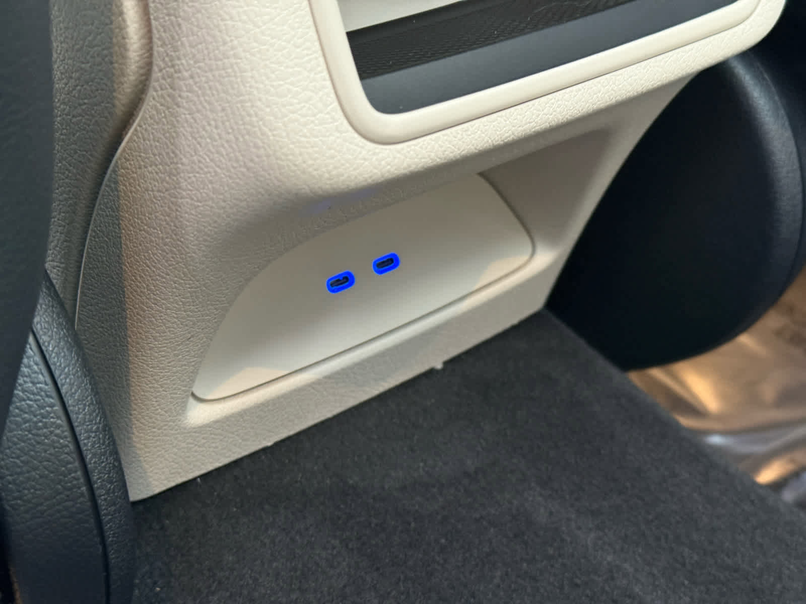 New 2026 Mercedes-Benz GLC 300 GLC 300 image 33