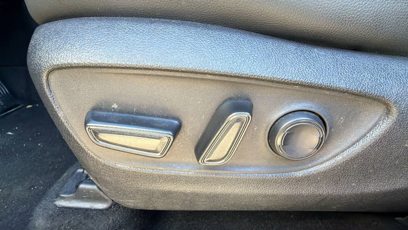 Used 2023 Toyota Highlander XLE image 20