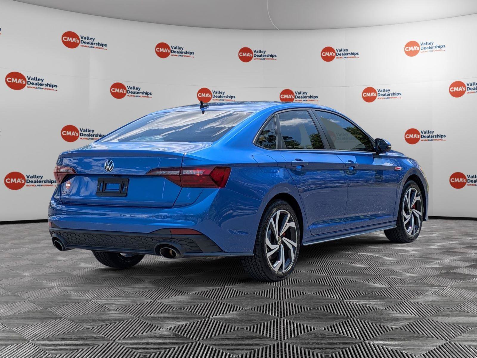 Used 2024 Volkswagen Jetta GLI Autobahn FWD image 15