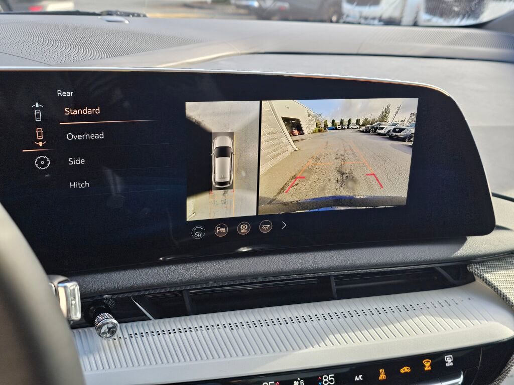 New 2026 Cadillac Optiq Luxury 1 image 35