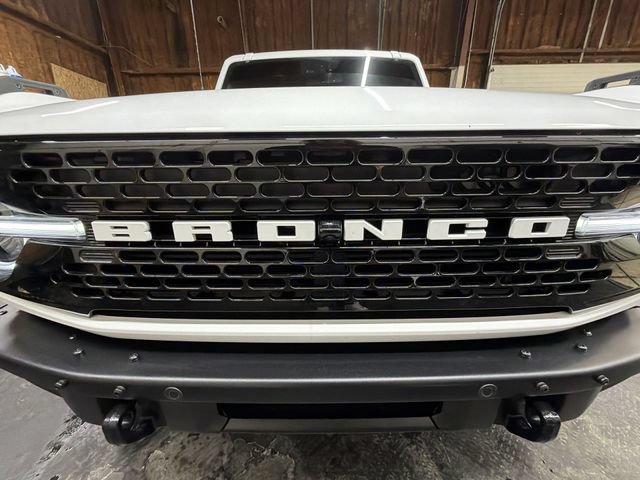 Used 2024 Ford Bronco Wildtrak AWD/4WD image 32