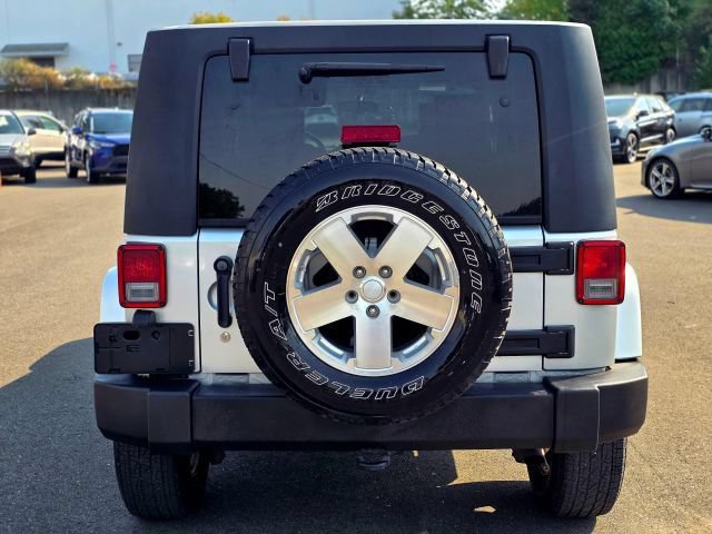 Used 2008 Jeep Wrangler Unlimited Sahara AWD/4WD image 9