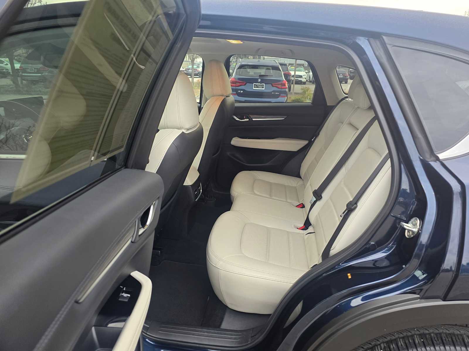 Used 2022 MAZDA CX-5 AWD 2.5 S w/ Premium Package image 18