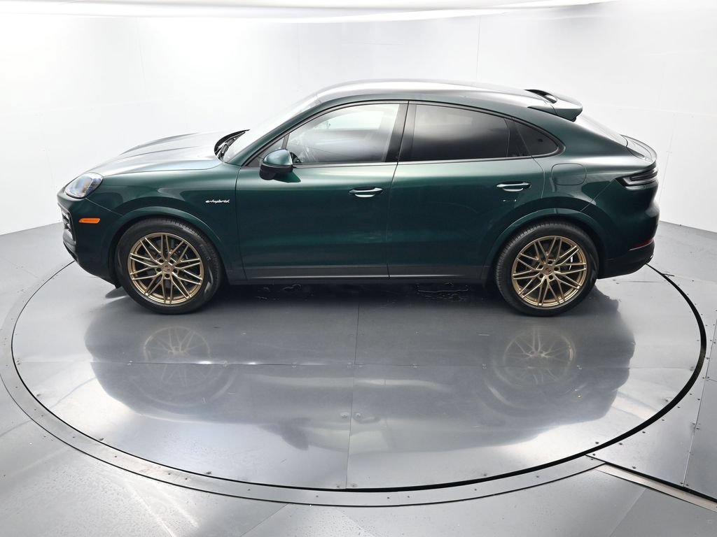 Certified 2025 Porsche Cayenne S AWD/4WD image 37