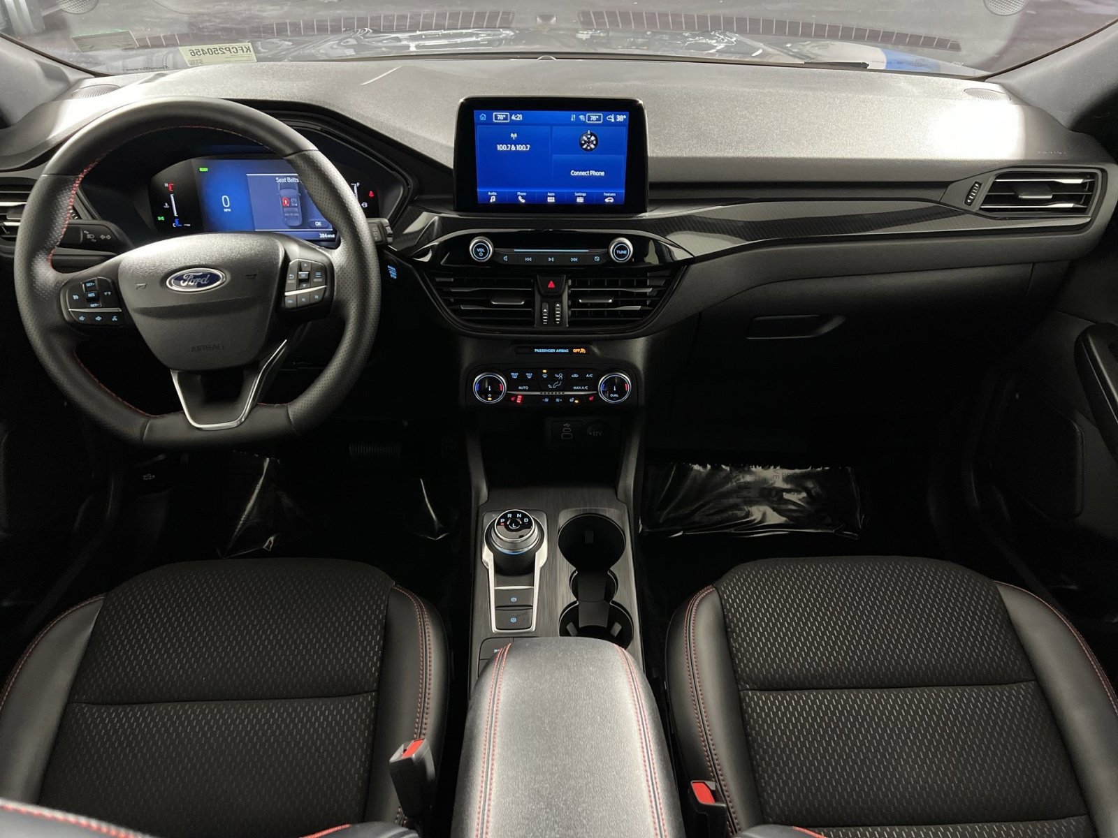 Used 2025 Ford Escape ST-Line w/ Equipment Group 301A image 22