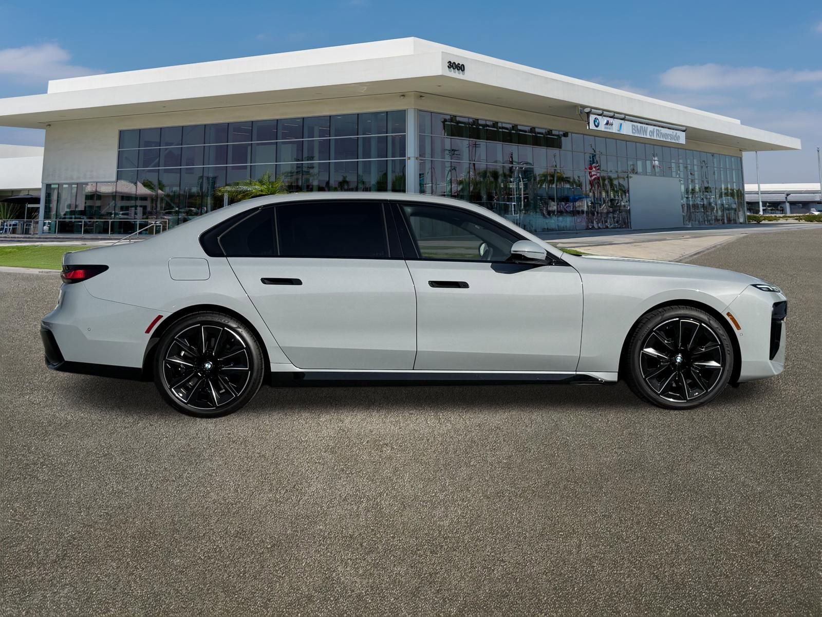 Certified 2024 BMW 740i w/ M Sport Professional Package image 12