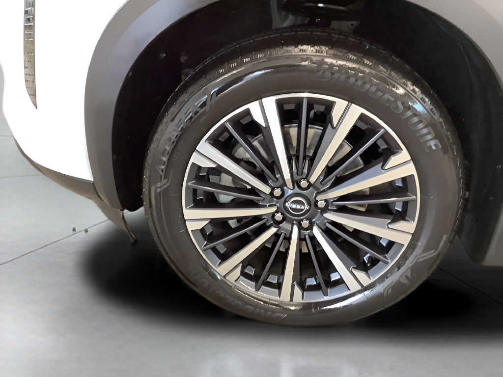 Used 2026 Nissan Pathfinder Platinum AWD/4WD image 26