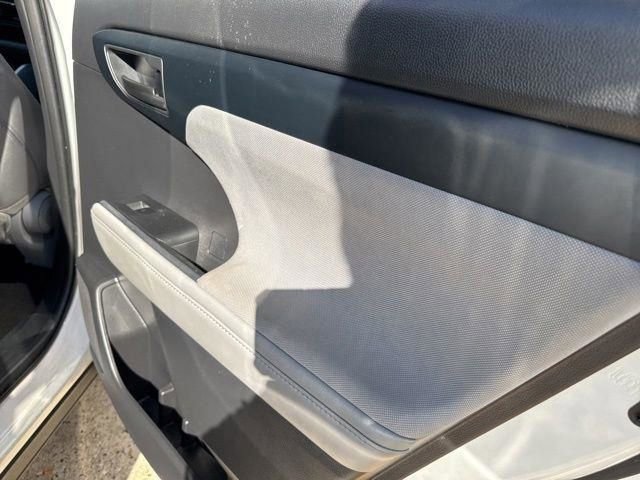 Used 2022 Toyota Highlander LE image 25