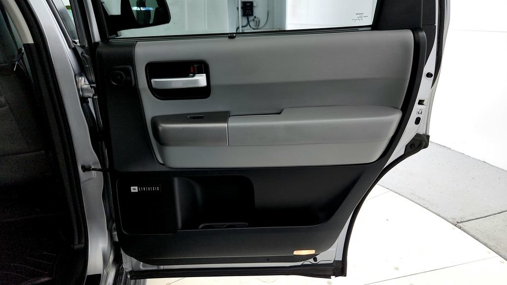 Used 2017 Toyota Sequoia Limited w/ Safety & Convenience Package AWD/4WD image 18