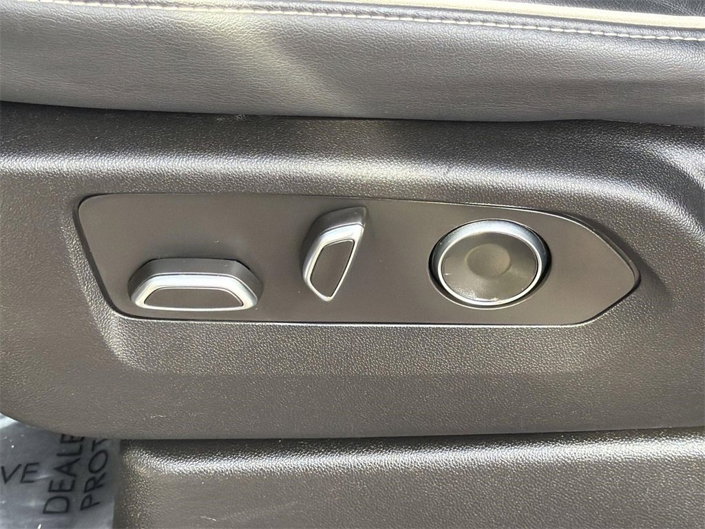 Certified 2023 Cadillac Escalade ESV Sport w/ LPO, ONYX Package image 25