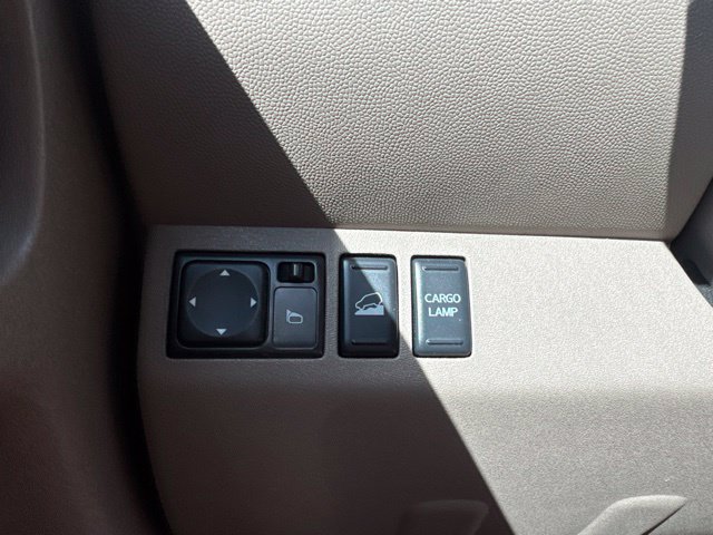 Used 2015 Nissan Frontier SV AWD/4WD image 23