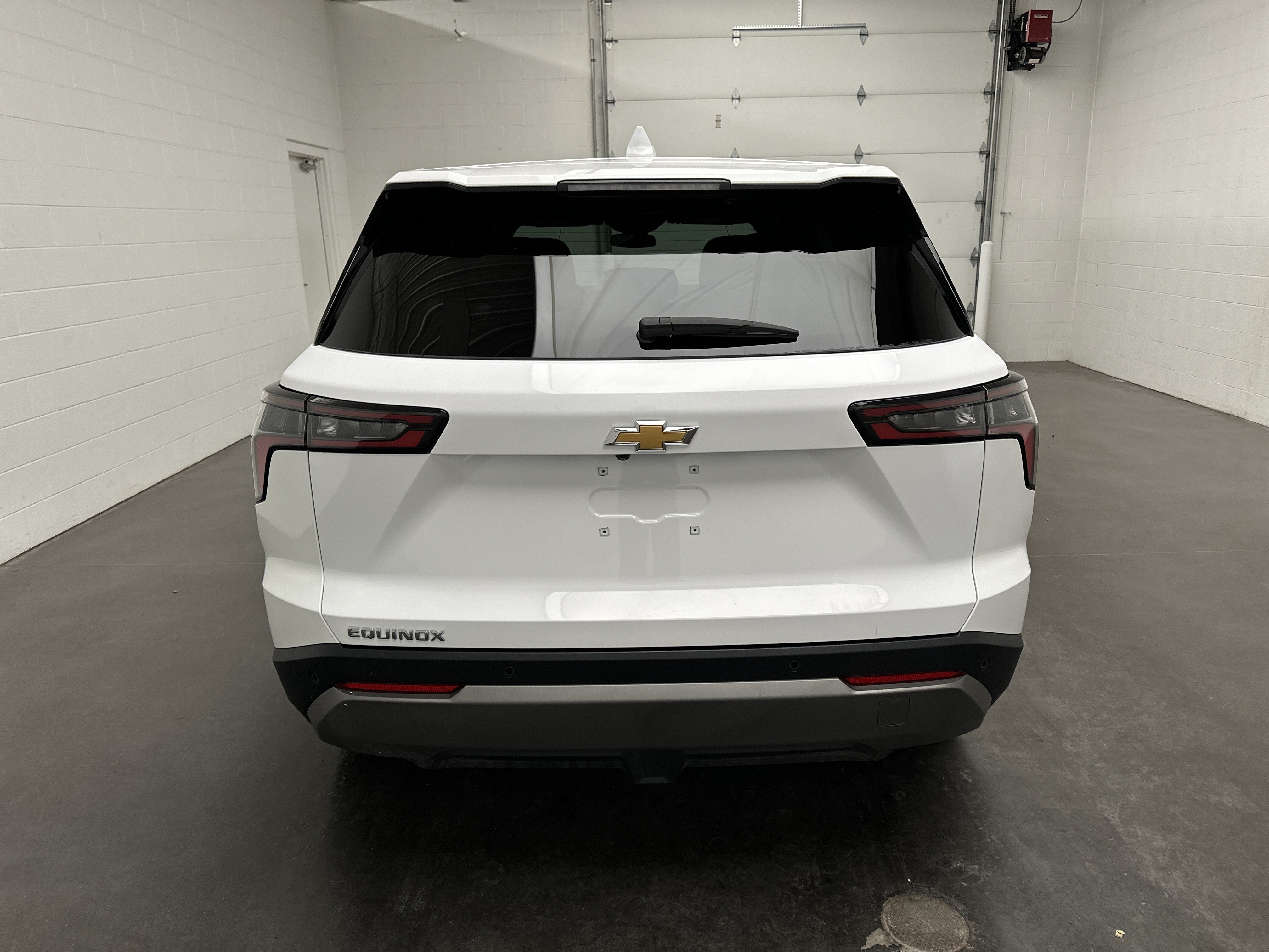 Used 2026 Chevrolet Equinox LT FWD image 7