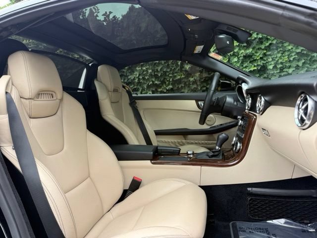 Used 2014 Mercedes-Benz SLK 350 image 12