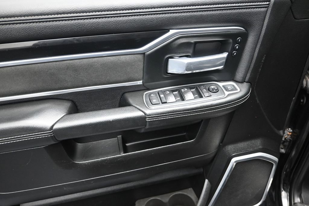 Used 2020 RAM 3500 Laramie w/ Night Edition AWD/4WD image 11