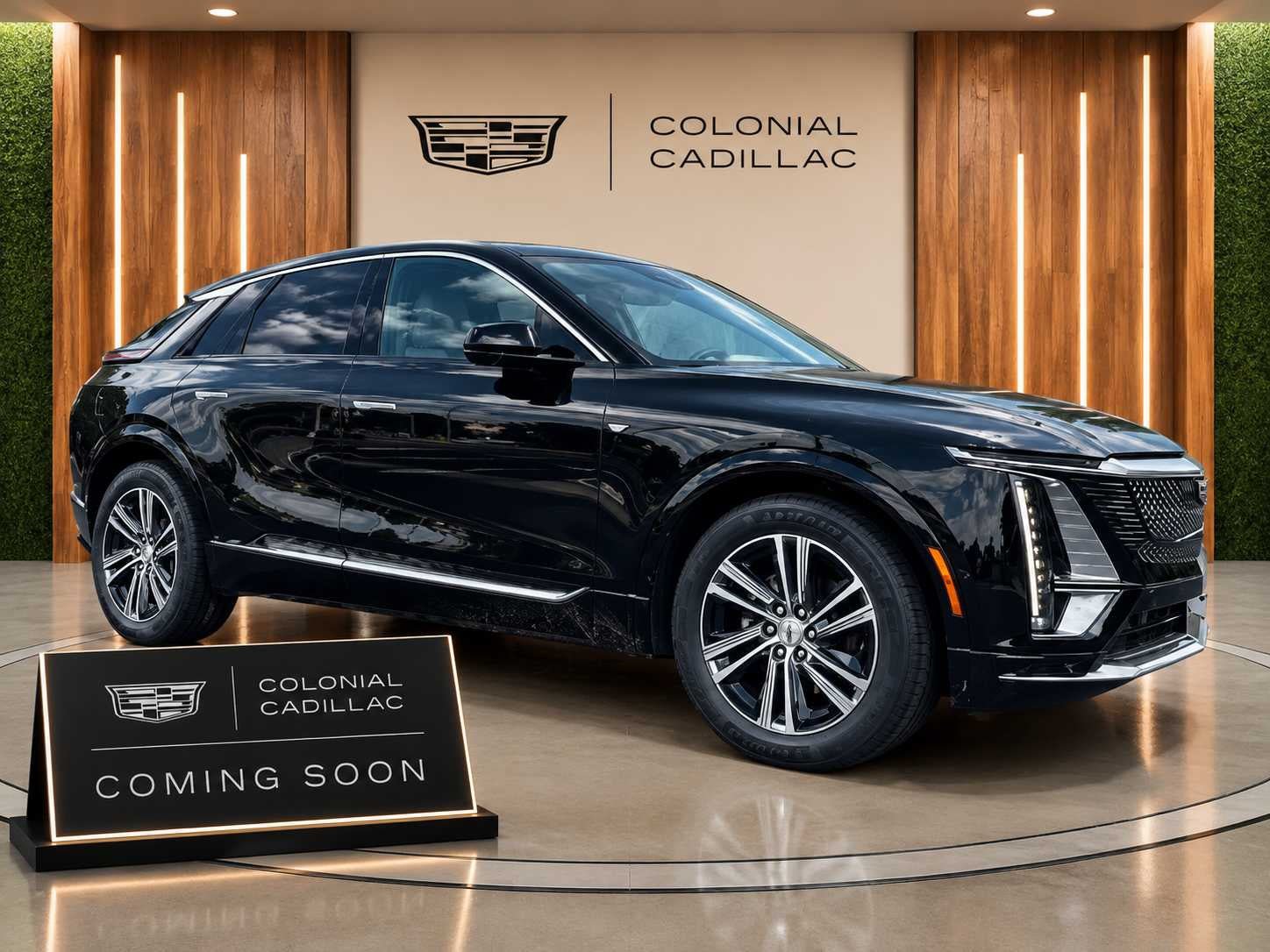 Used 2025 Cadillac Optiq Luxury 1 AWD/4WD image 1