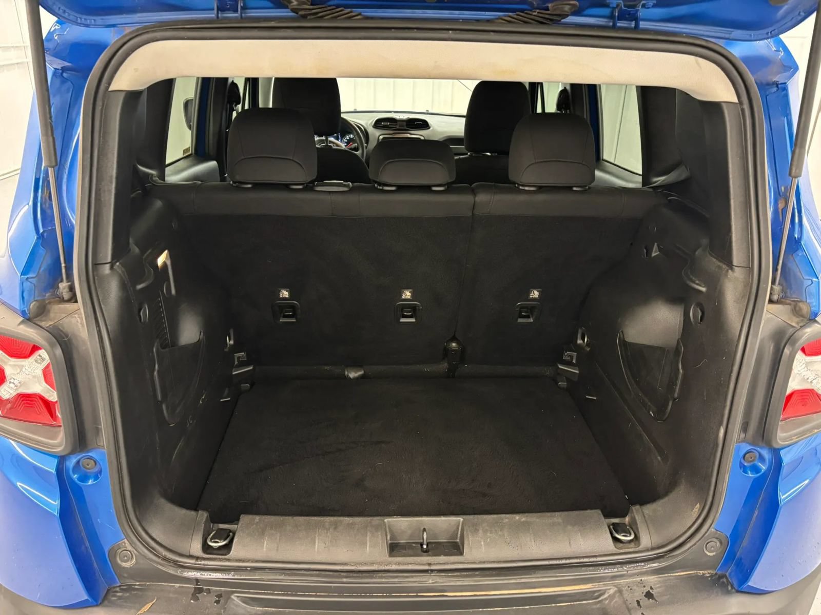Used 2020 Jeep Renegade Sport FWD image 35