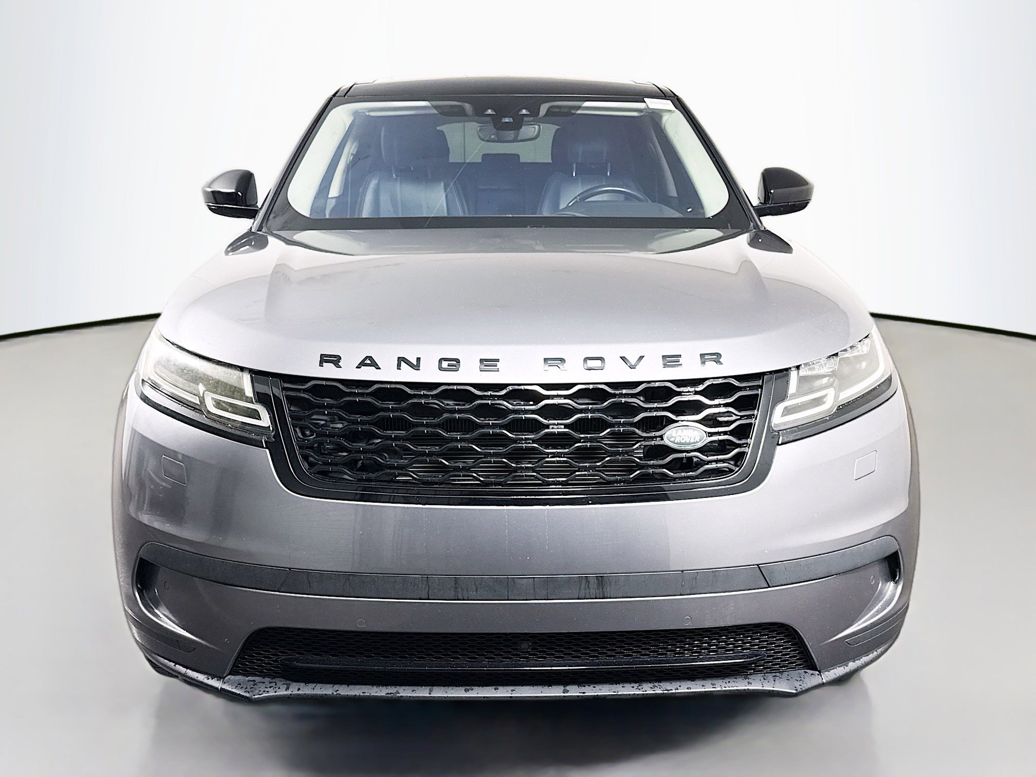 Used 2020 Land Rover Range Rover Velar S image 2