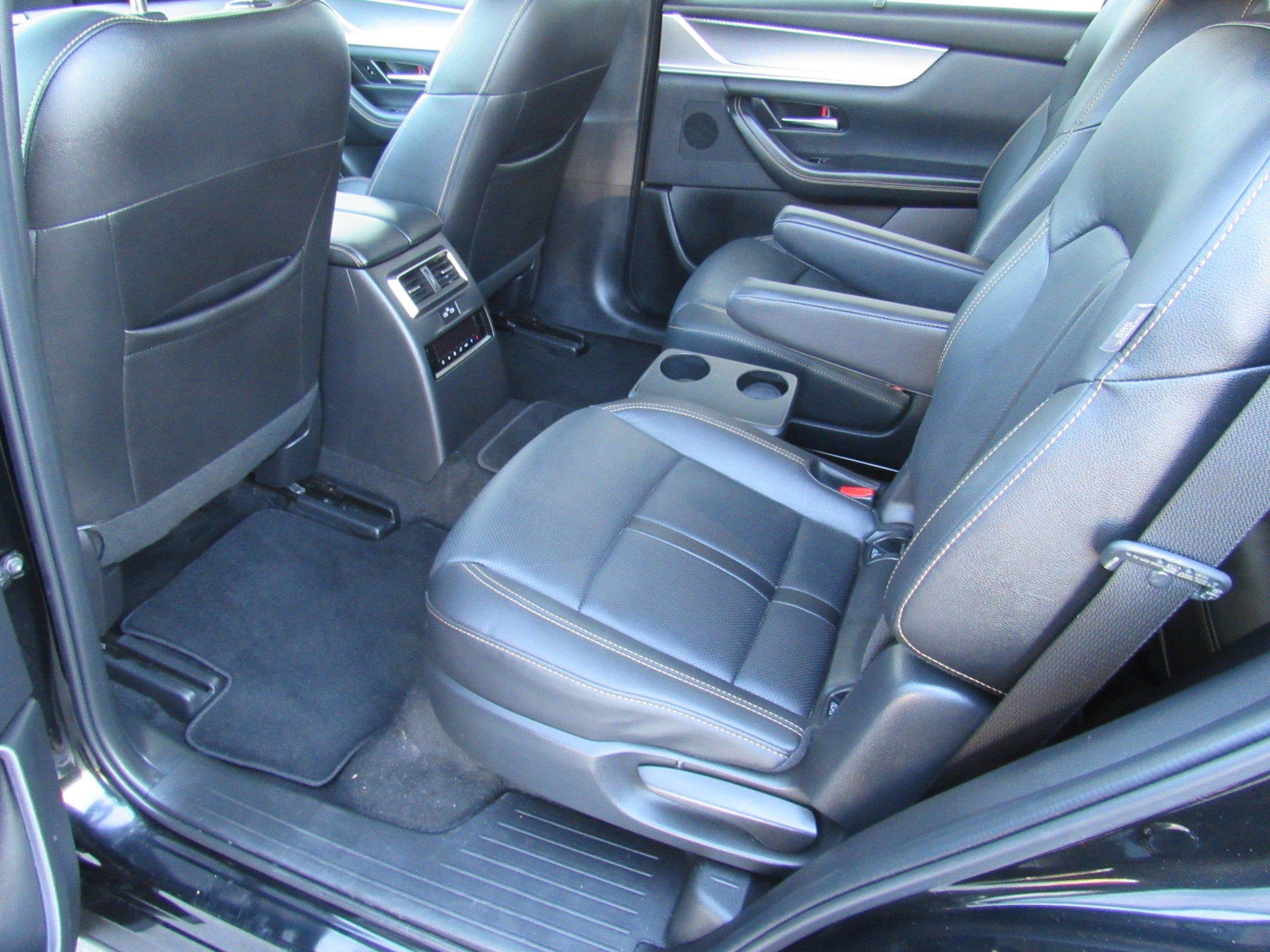 Used 2025 MAZDA CX-90 3.3 Turbo w/ Premium Sport Pkg image 41