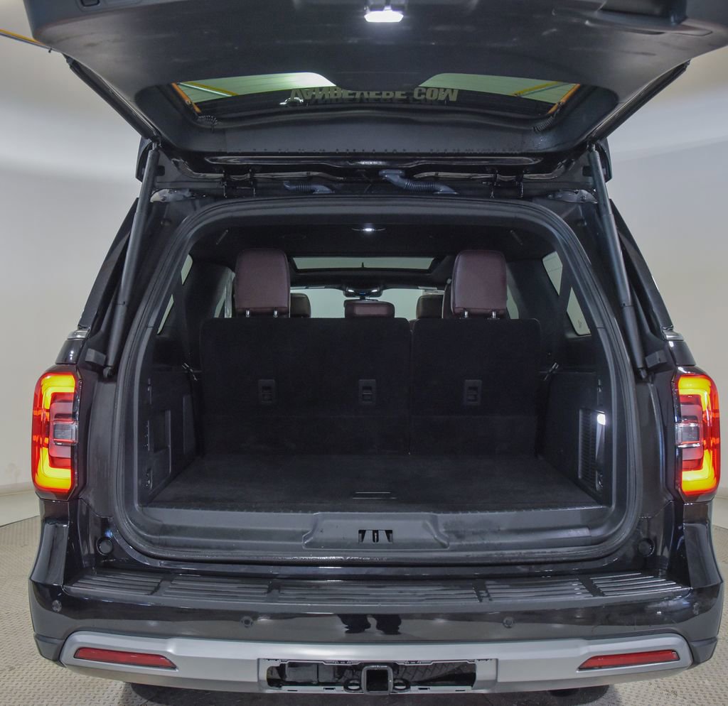 Used 2023 Ford Expedition Max Limited AWD/4WD image 16