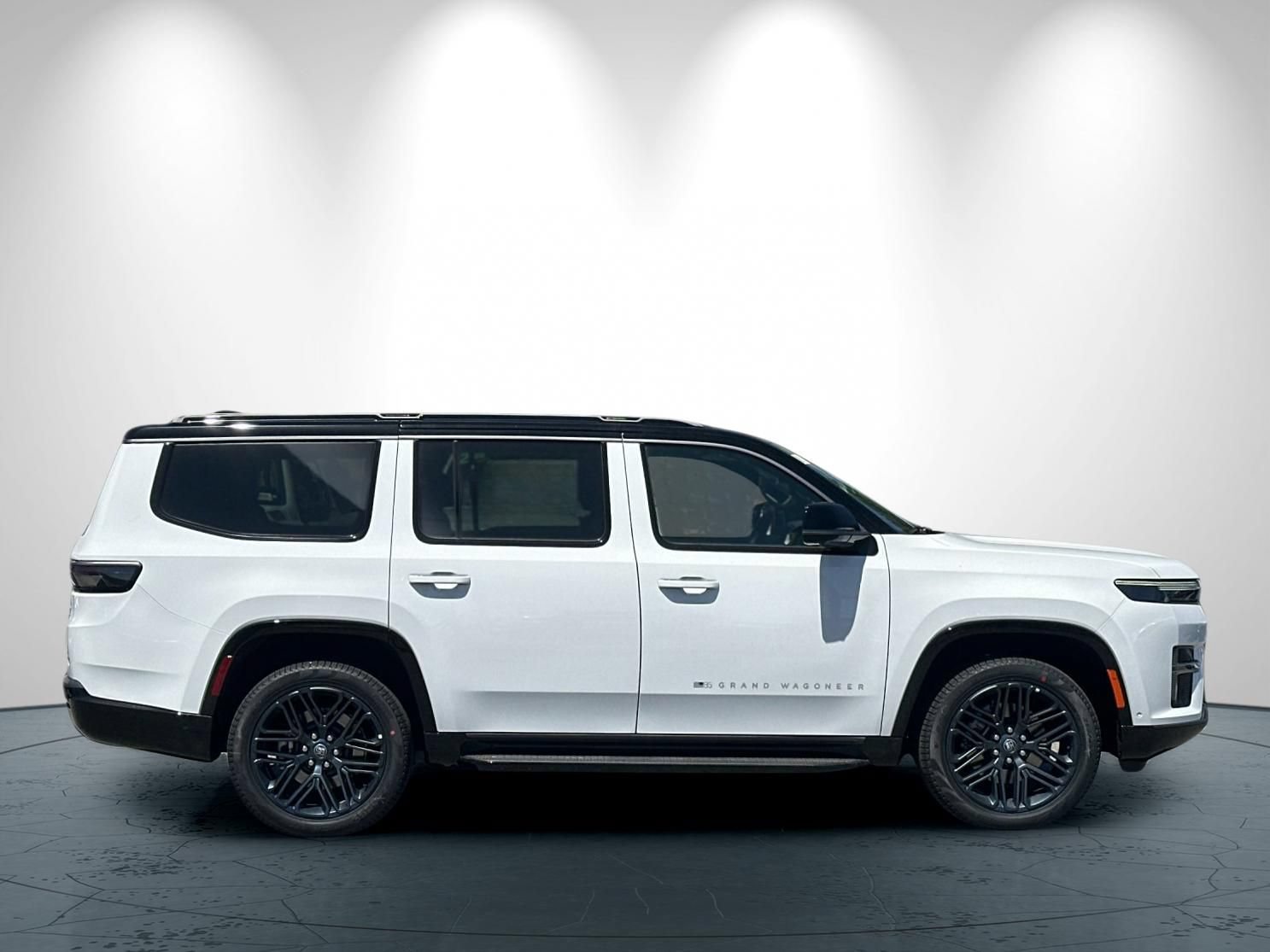 New 2026 Jeep Grand Wagoneer 4WD image 3