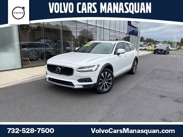 Certified 2022 Volvo V90 B6 Cross Country w/ Lounge Package