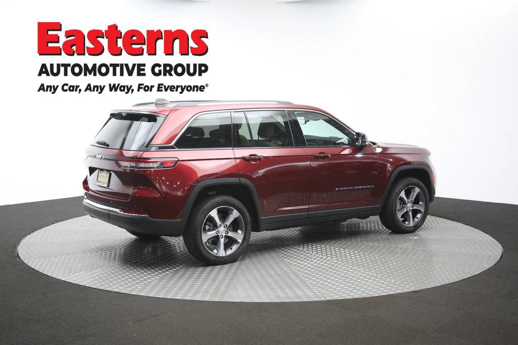 Used 2023 Jeep Grand Cherokee 4WD 4xe w/ Luxury Tech Group II image 44