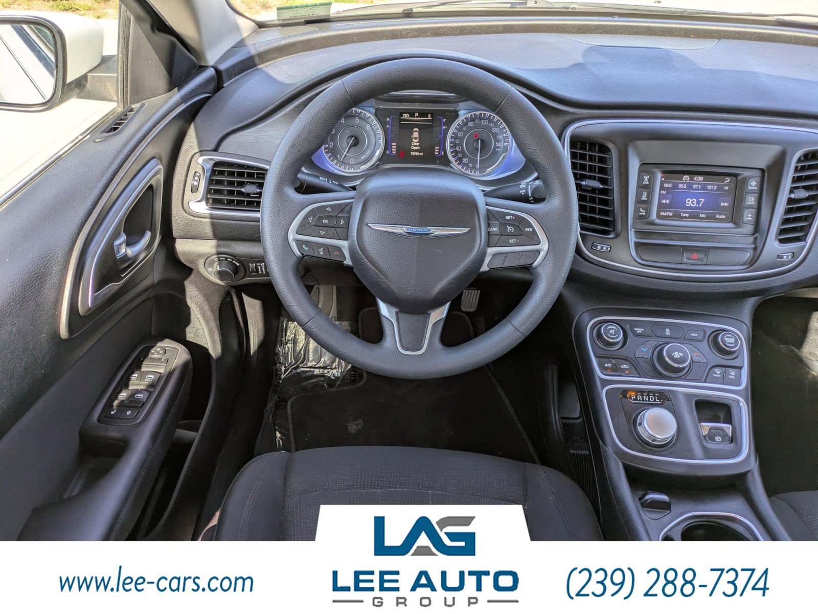Used 2016 Chrysler 200 Limited image 12