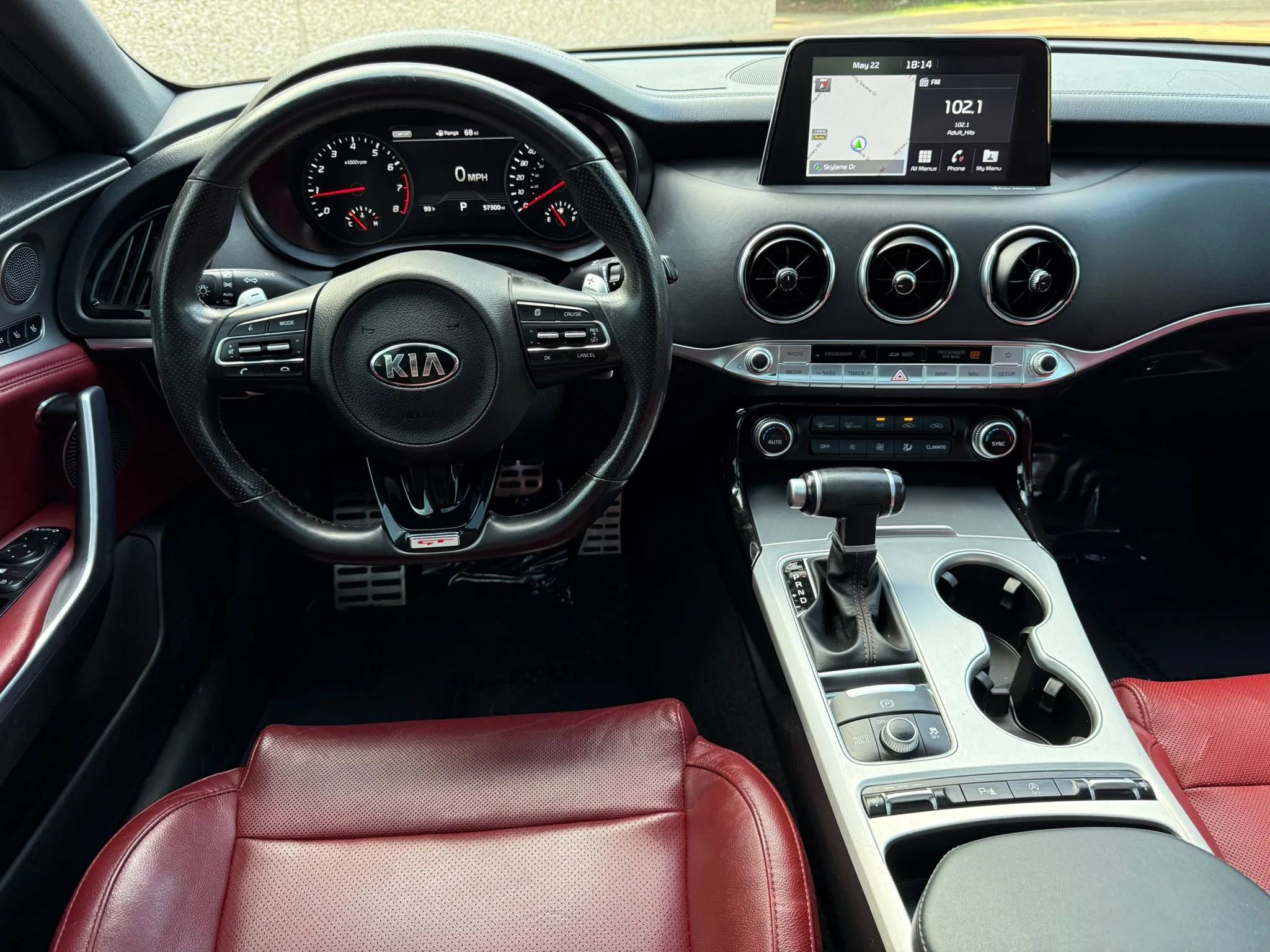 Used 2018 Kia Stinger GT1 RWD image 13