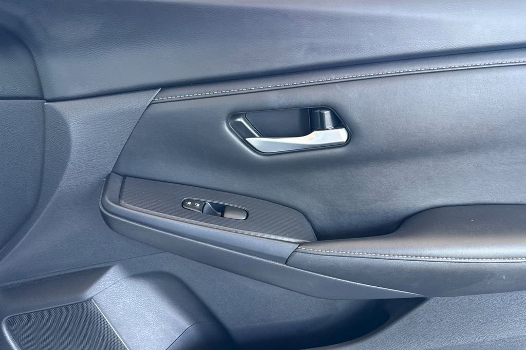 Used 2024 Nissan Sentra SV FWD image 23