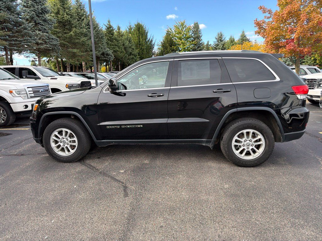 Used 2018 Jeep Grand Cherokee Laredo AWD/4WD image 6