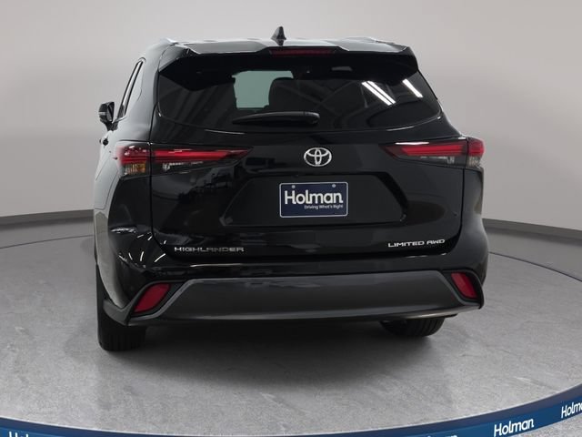 Certified 2025 Toyota Highlander Limited AWD/4WD image 6