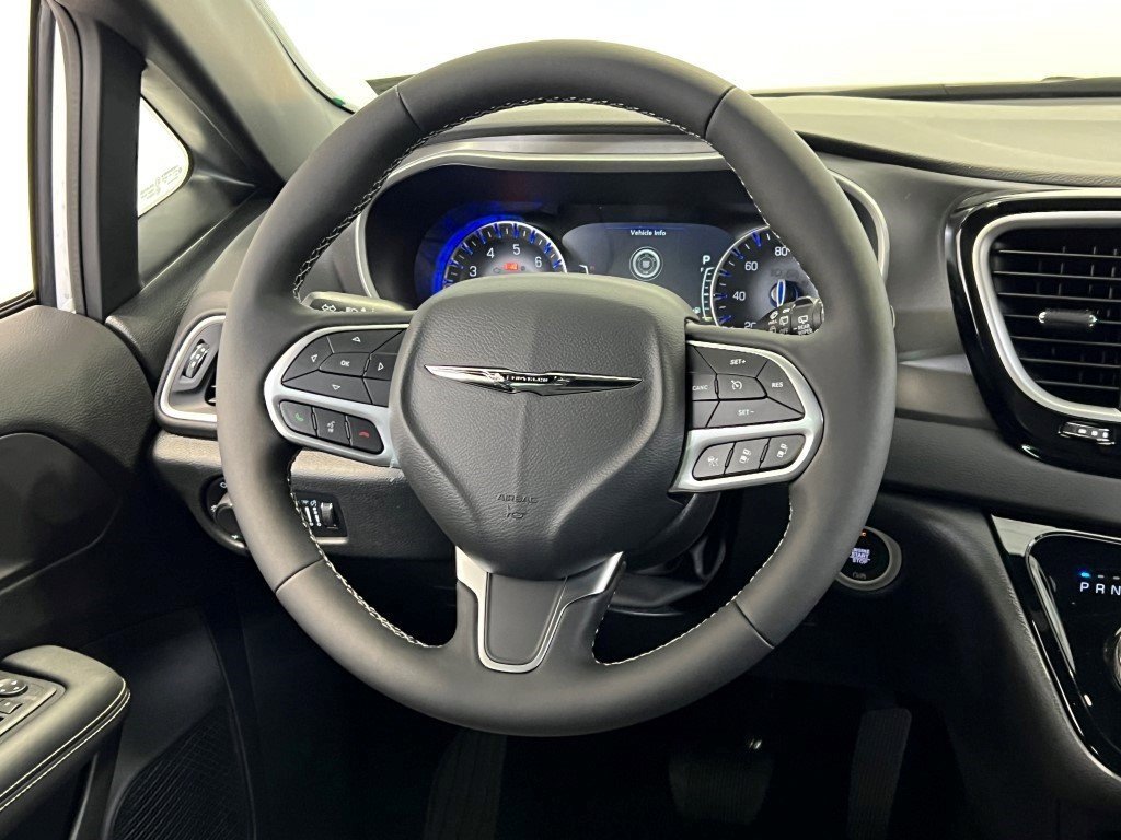 New 2026 Chrysler Voyager LX image 14