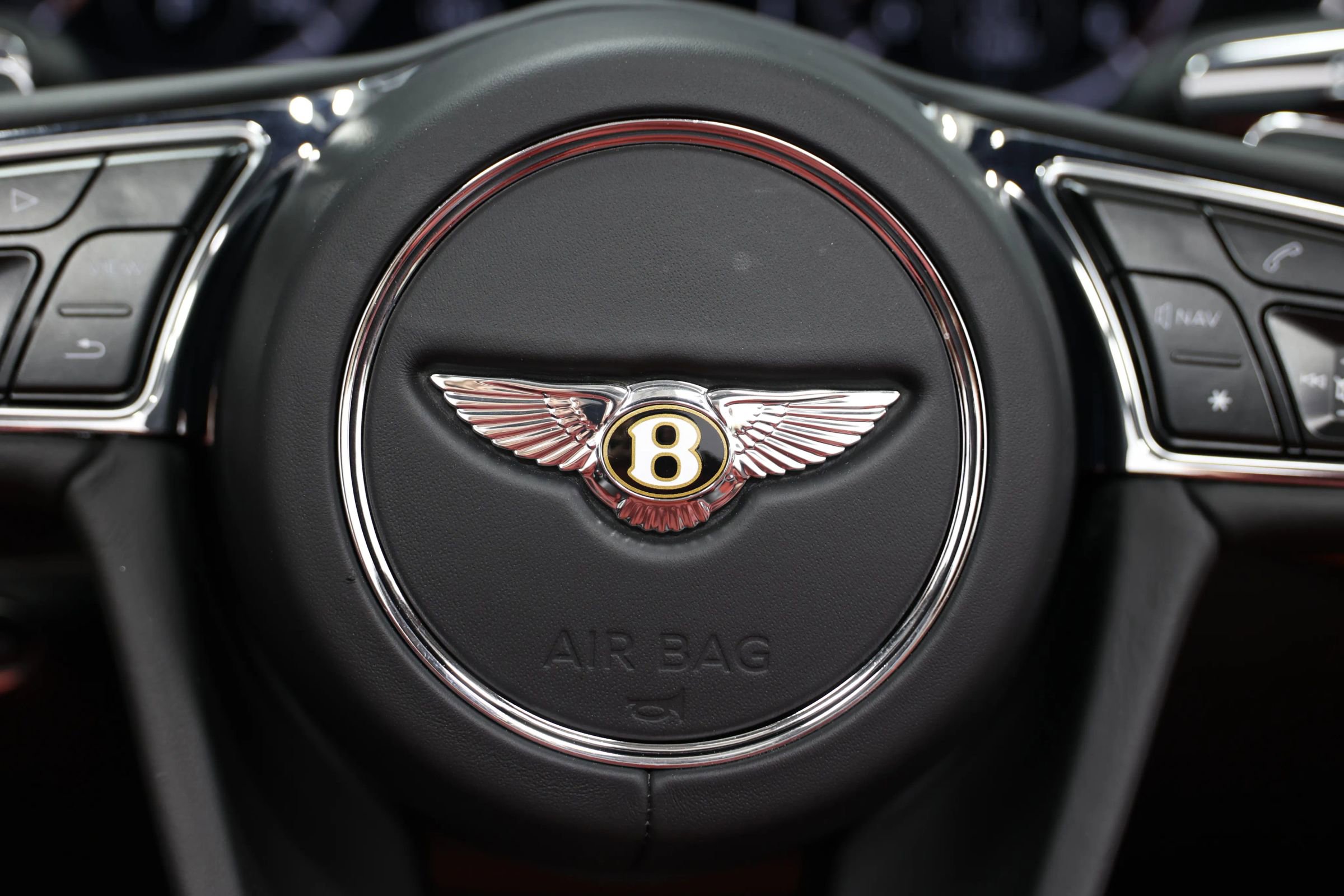 Used 2020 Bentley Continental GT V8 image 30