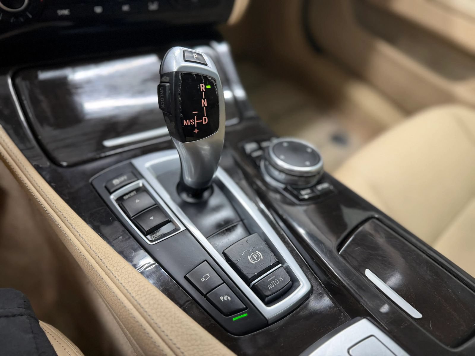 Used 2015 BMW 528i Sedan RWD image 33