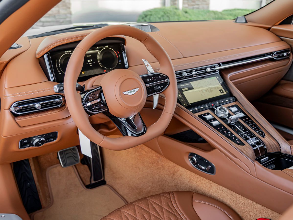 Used 2026 Aston Martin DB12 Convertible RWD image 17