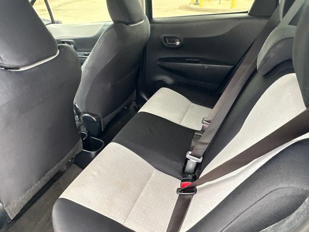 Used 2012 Toyota Yaris LE FWD image 18