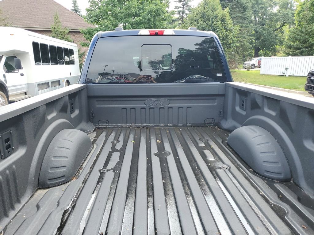 New 2025 Ford F350 Lariat w/ Lariat Ultimate Package image 36