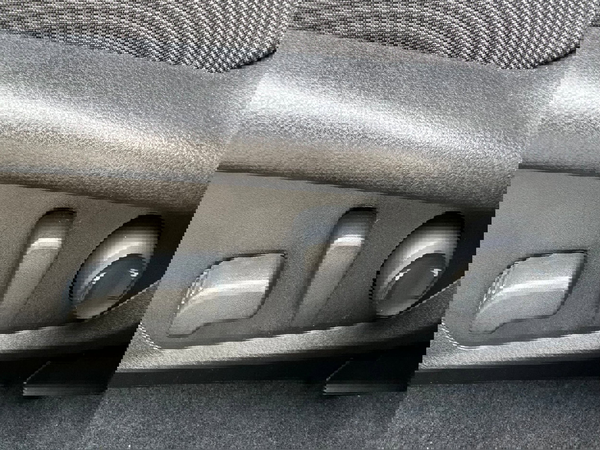 Certified 2024 Subaru Crosstrek 2.0i Premium image 19